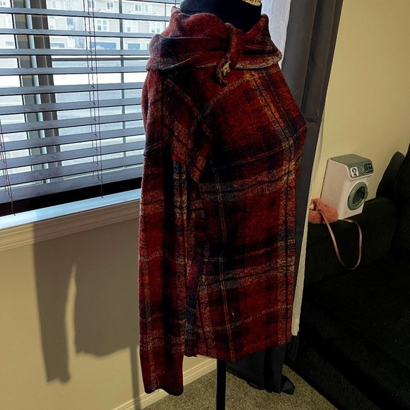 PLAID BLOUSE SIZE SMALL - Picture 3 of 8